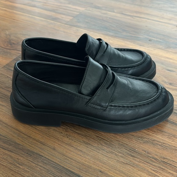 ZARA leather loafers sz 8.5 - Picture 1 of 6